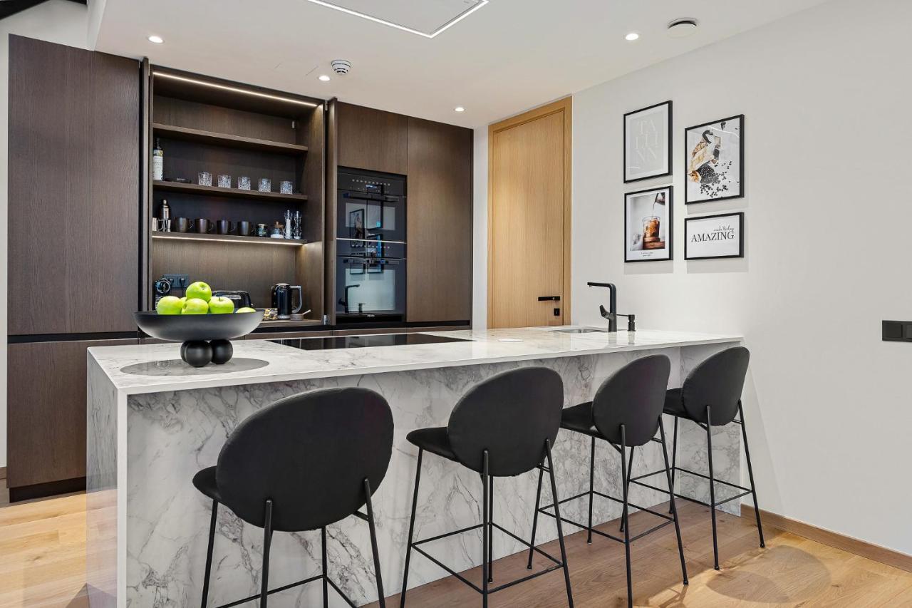Elegant Seaview Penthouse 3br Ensuite Luxury Retreat With Sauna And Free Parking Tallinna